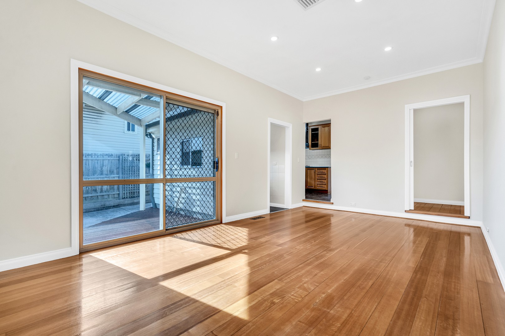 33 Dorrington AvenueReservoir, VIC 3073, Reservoir - Thumbnail 7