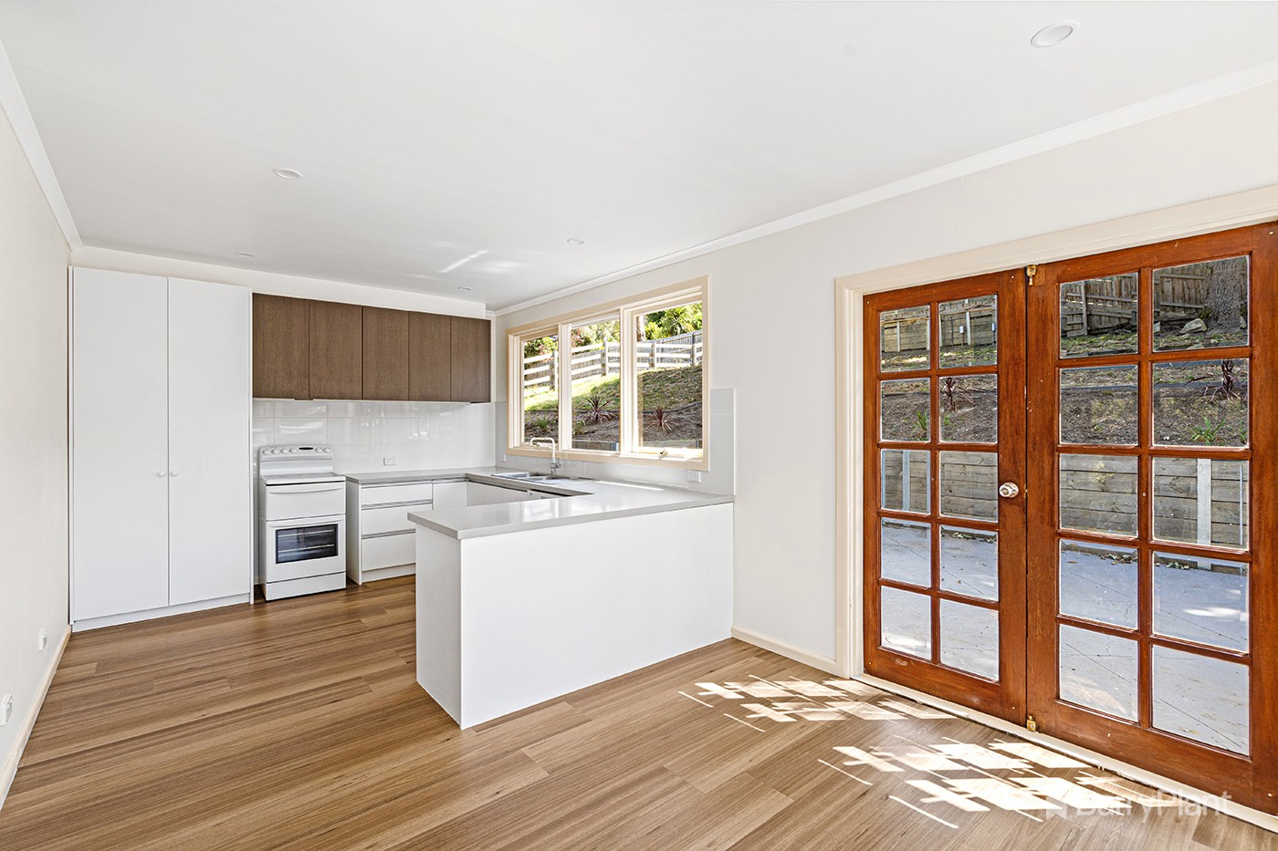 33 Drummond Road, Seville, VIC 3139, Seville - Thumbnail 3