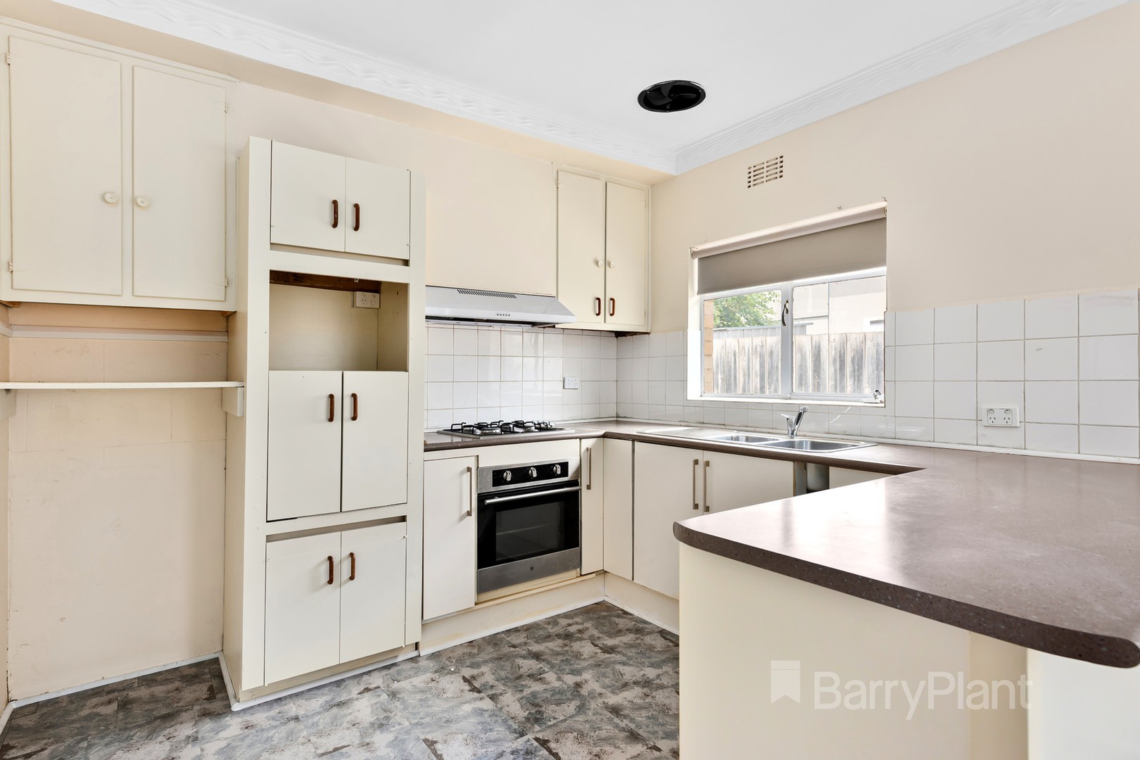33 Dunblane Road, Noble Park, VIC 3174, Noble Park - Thumbnail 5