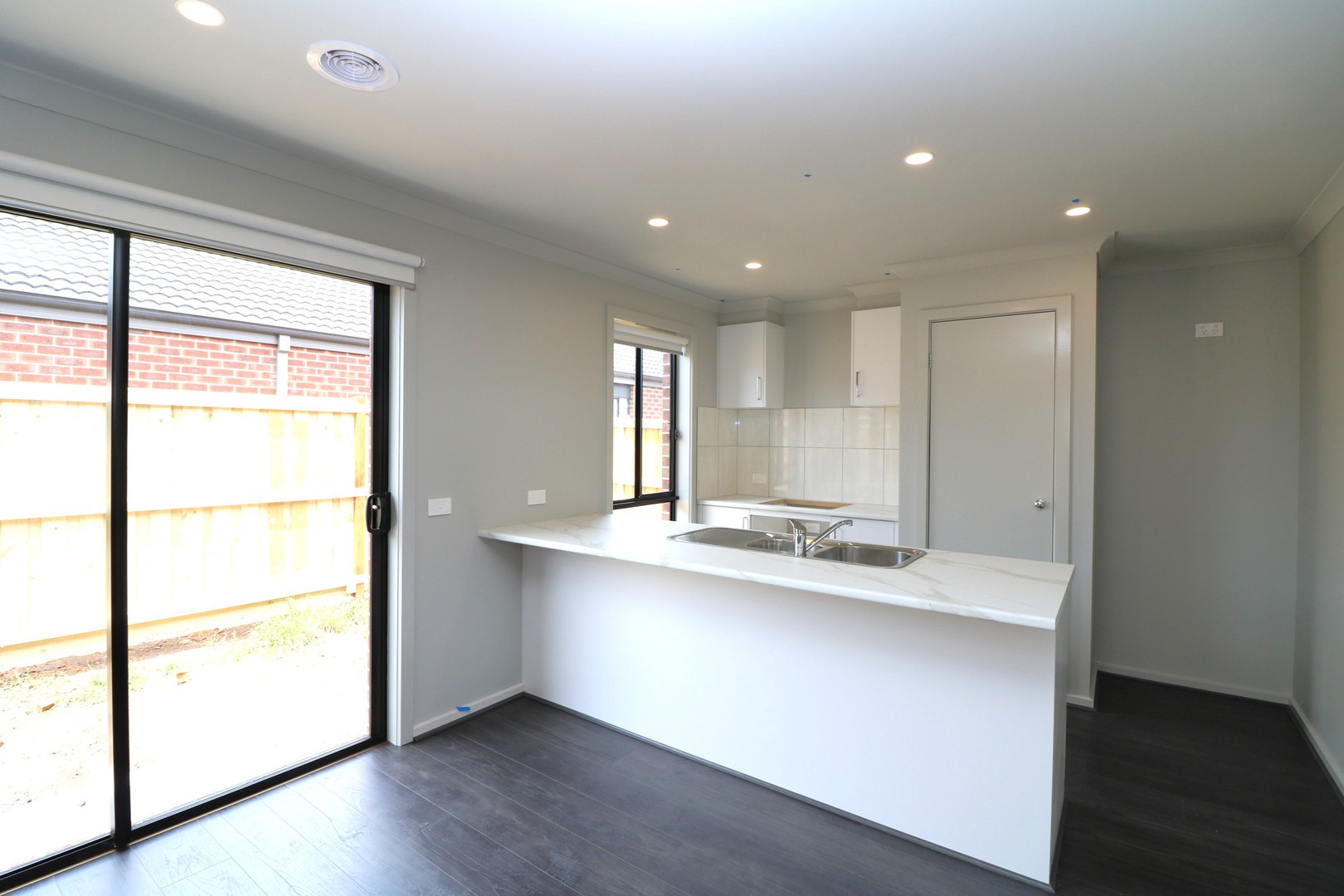33 Everton Crescent, Charlemont, VIC 3217, Charlemont - Thumbnail 2