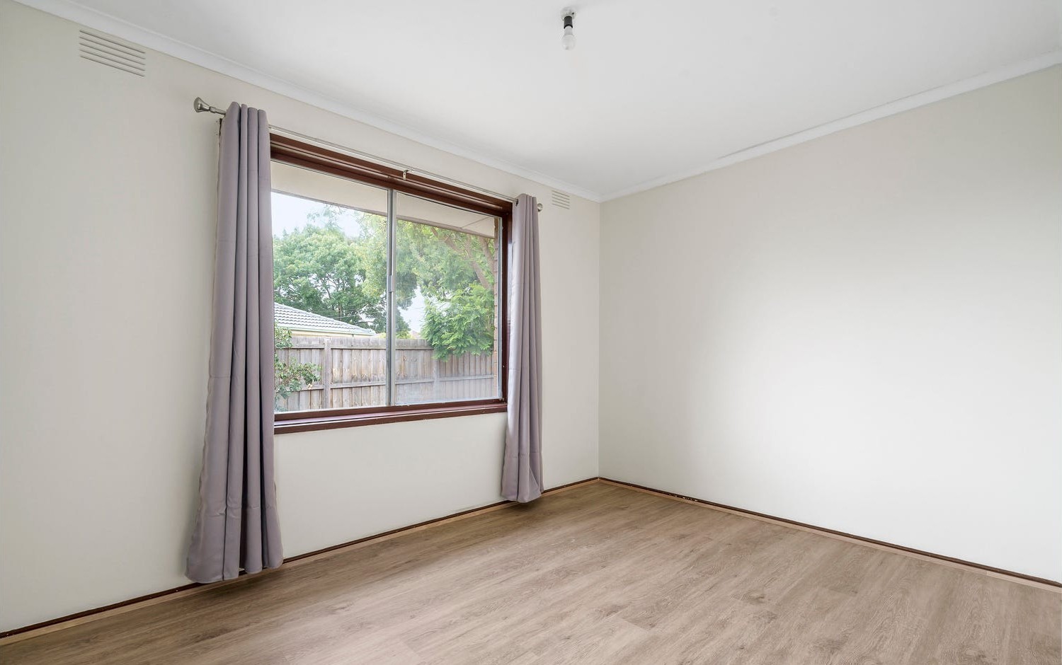 33 First Avenue, Melton South, VIC 3338, Melton South - Thumbnail 6