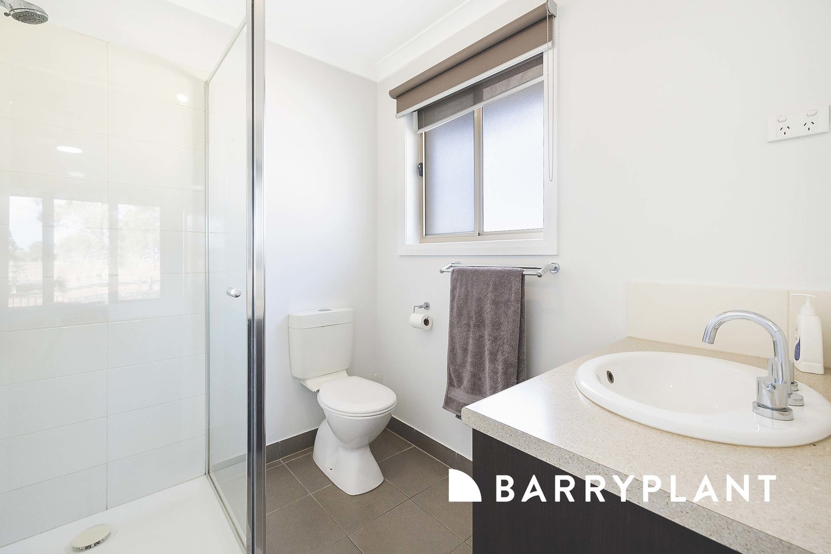 33 Glencoe Street, Kurunjang, VIC 3337, Kurunjang - Thumbnail 7