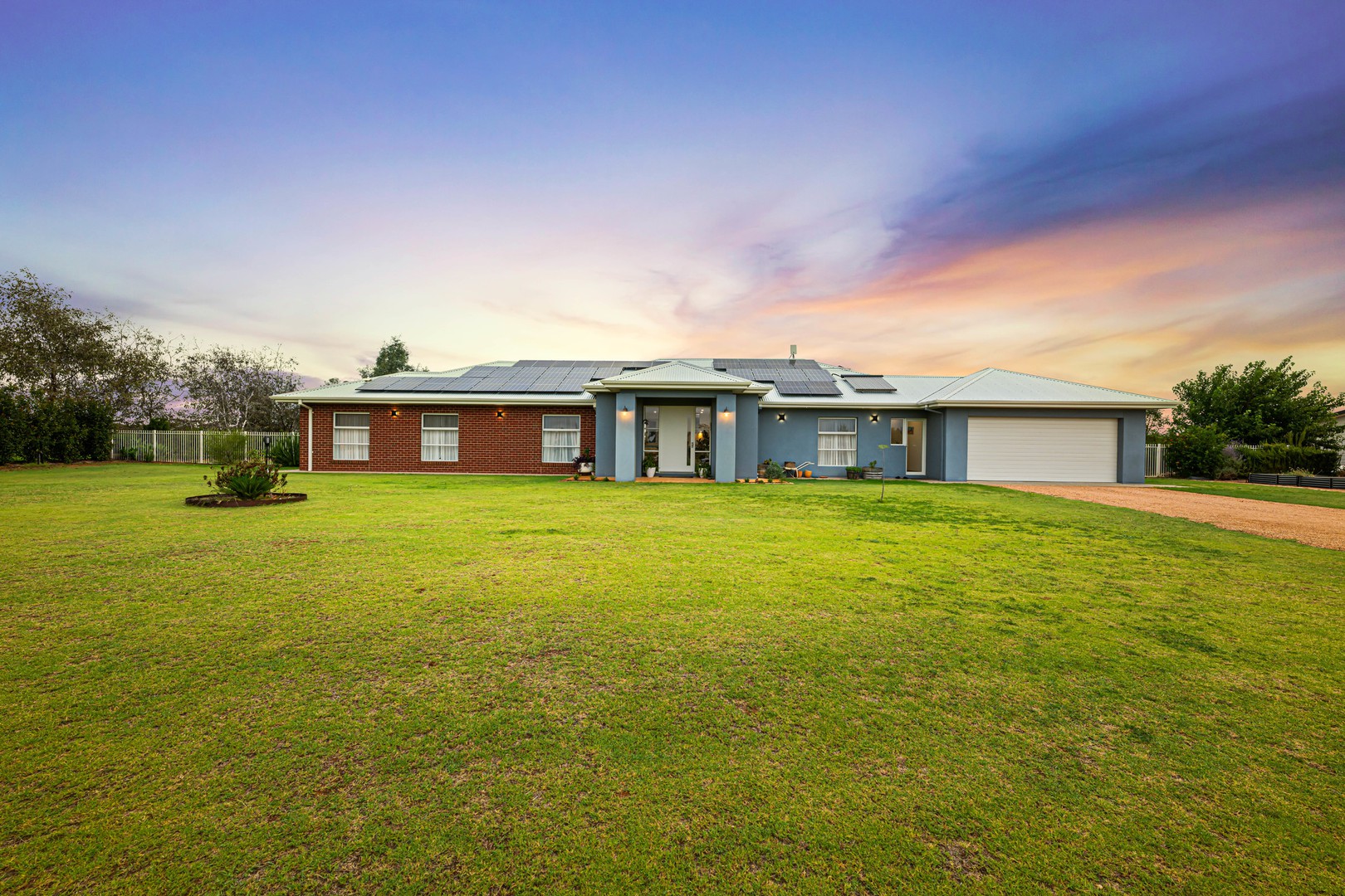 33 Golf Course Road, Dareton, NSW 2717 - Thumbnail 2 - 04/03/2026