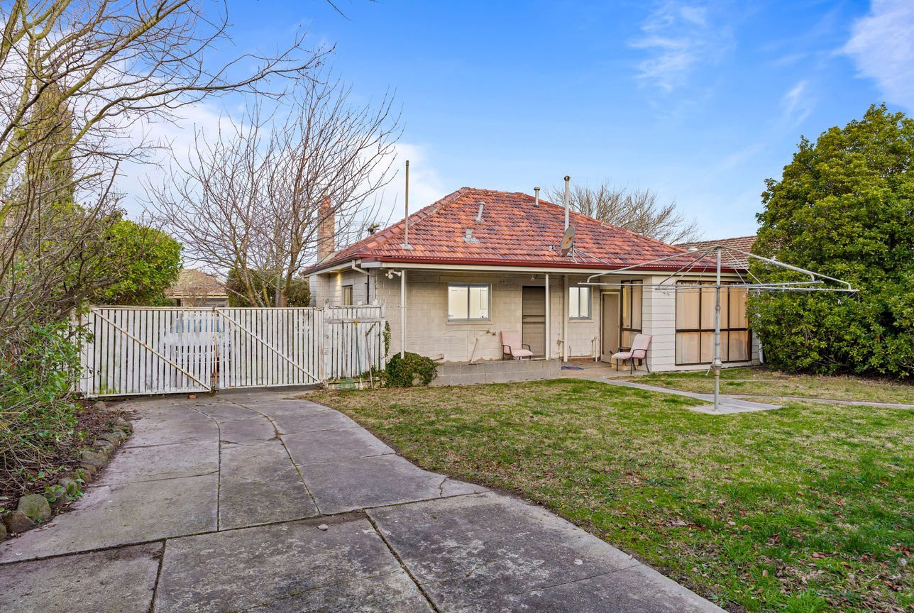 33 Grammar St, Wendouree, VIC 3355 - Thumbnail 2 - 07/11/2025