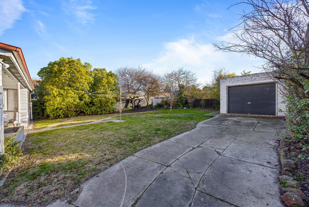 33 Grammar St, Wendouree, VIC 3355, Wendouree - Thumbnail 4