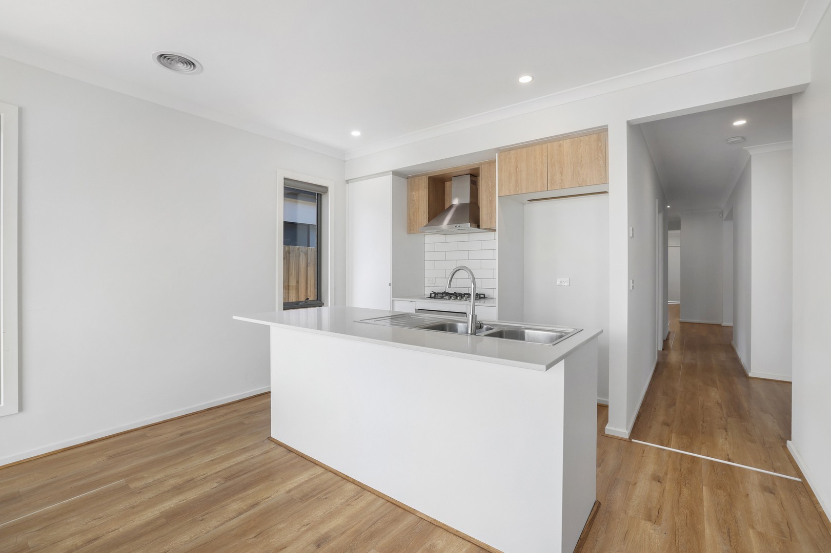 33 Harlem Circuit, Point Cook, VIC 3030, Point Cook - Thumbnail 3