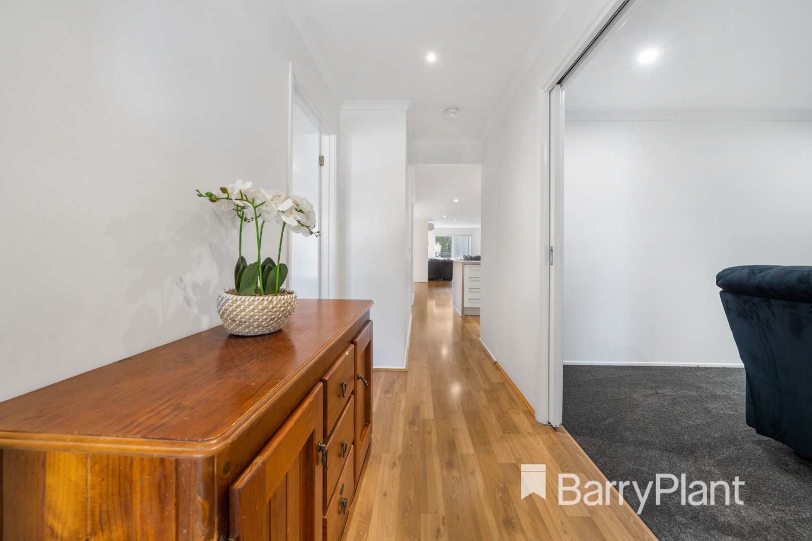 33 Harvest Way, Werribee, VIC 3030, Werribee - Thumbnail 2