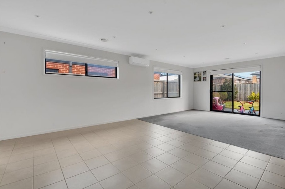 33 Hehr Street, Doreen, VIC 3754 - Thumbnail 2 - 03/07/2026