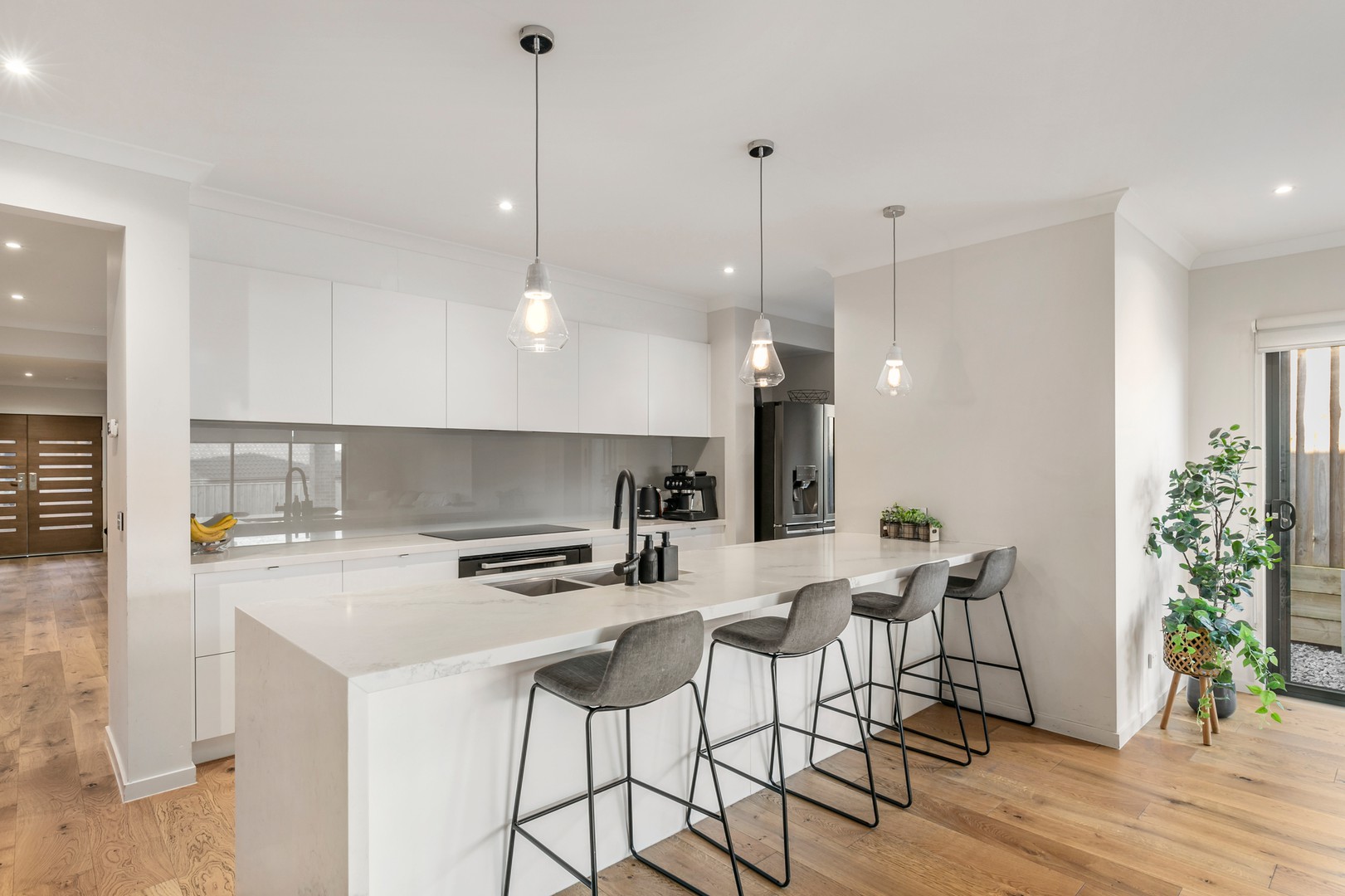 33 Henrietta  Avenue, Mernda, VIC 3754 - Thumbnail 2 - 24/10/2022