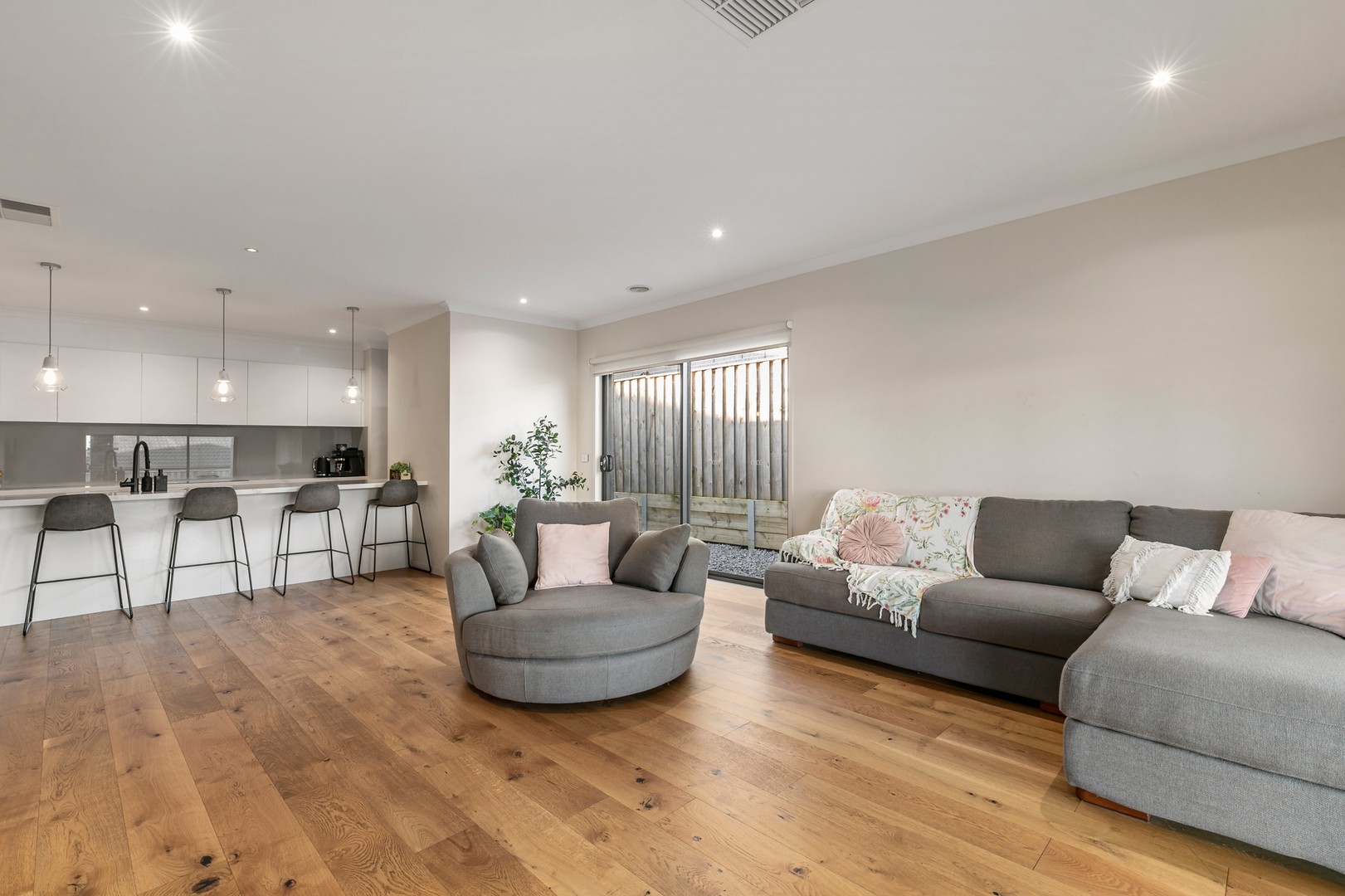 33 Henrietta  AvenueMernda, VIC 3754, Mernda - Thumbnail 3