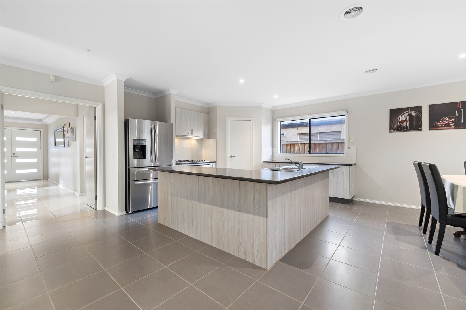 33 Hibiscus Crescent, Point Cook, VIC 3030, Point Cook - Thumbnail 3