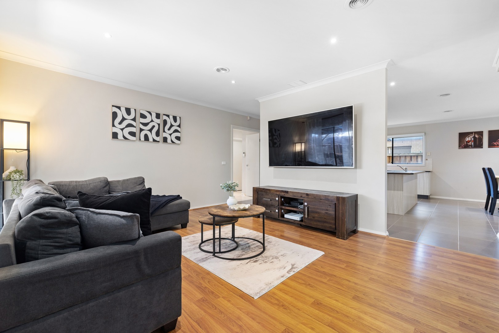 33 Hibiscus Crescent, Point Cook, VIC 3030, Point Cook - Thumbnail 6