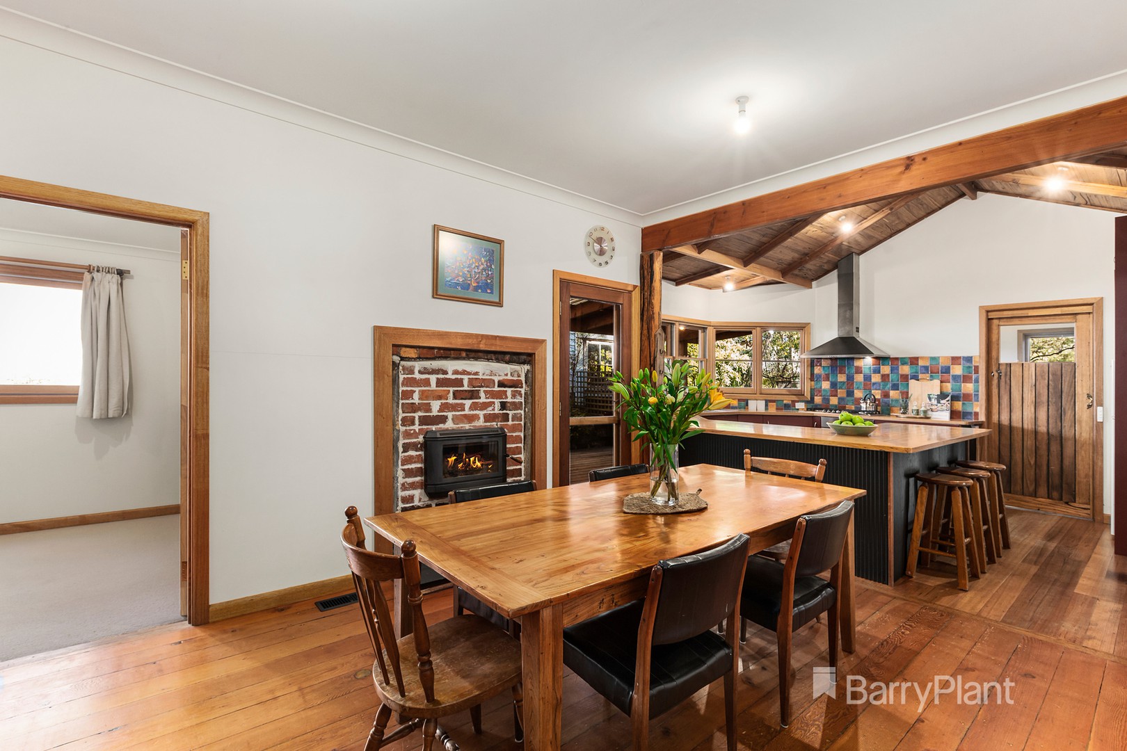 33 Hillcrest Road, Hurstbridge, VIC 3099, Hurstbridge - Thumbnail 2