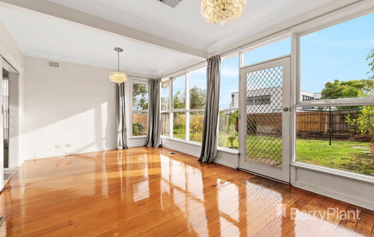 33 Hillingdon Crescent, Doncaster, VIC 3108, Doncaster - Thumbnail 3