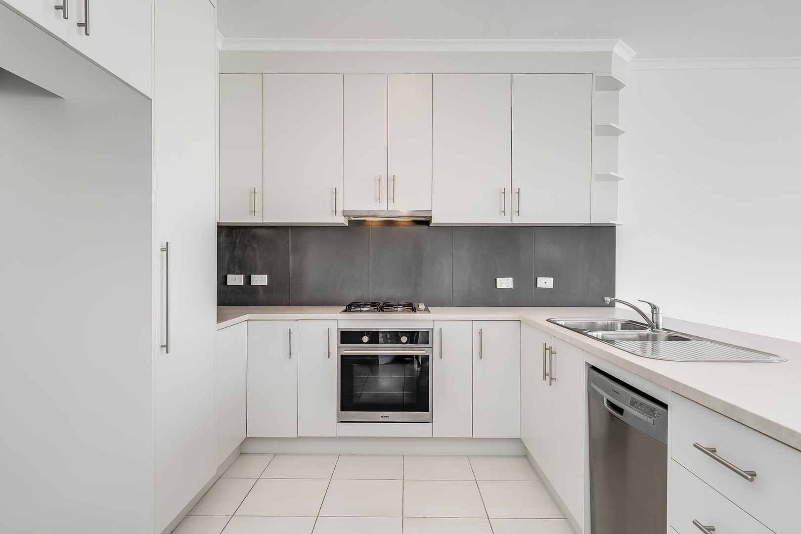 33 Holbrooks RoadFlinders Park, sa 5025  - Leased, Flinders Park - Thumbnail 2