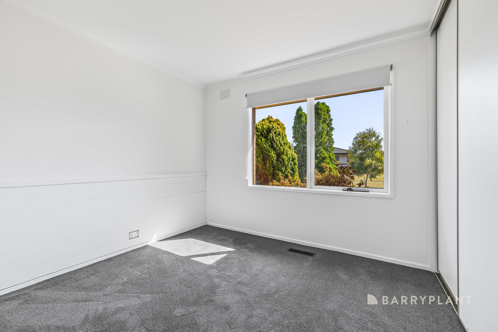 33 Hurlstone Crescent, Mill Park, VIC 3082, Mill Park - Thumbnail 5