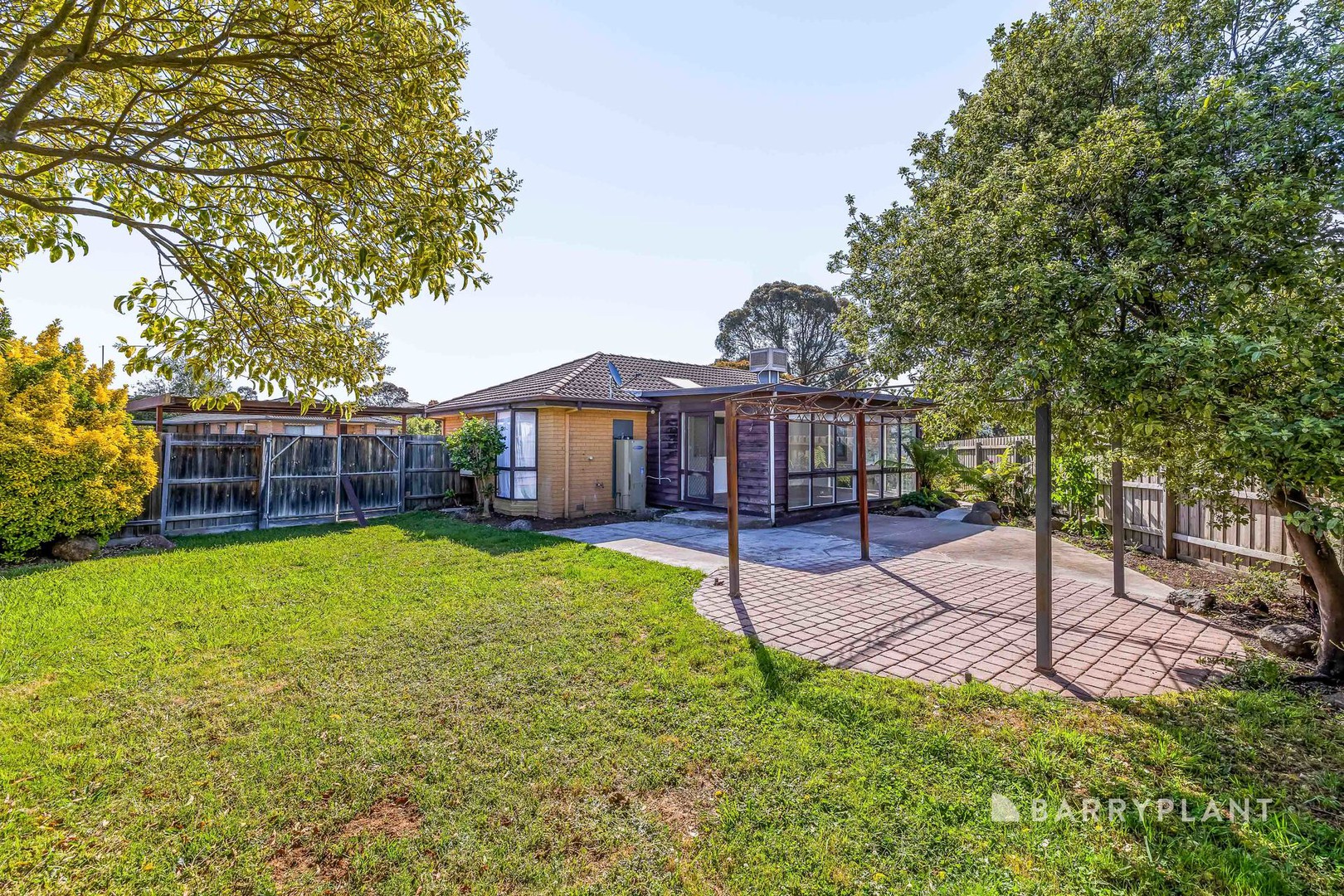 33 Hurlstone Crescent, Mill Park, VIC 3082, Mill Park - Thumbnail 6