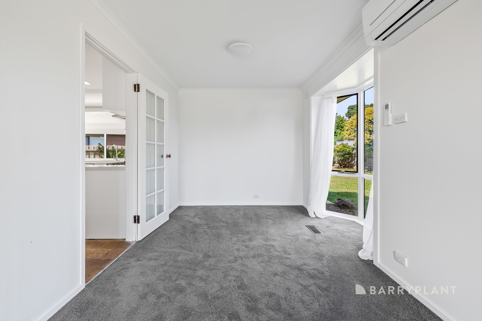 33 Hurlstone Crescent, Mill Park, VIC 3082, Mill Park - Thumbnail 8