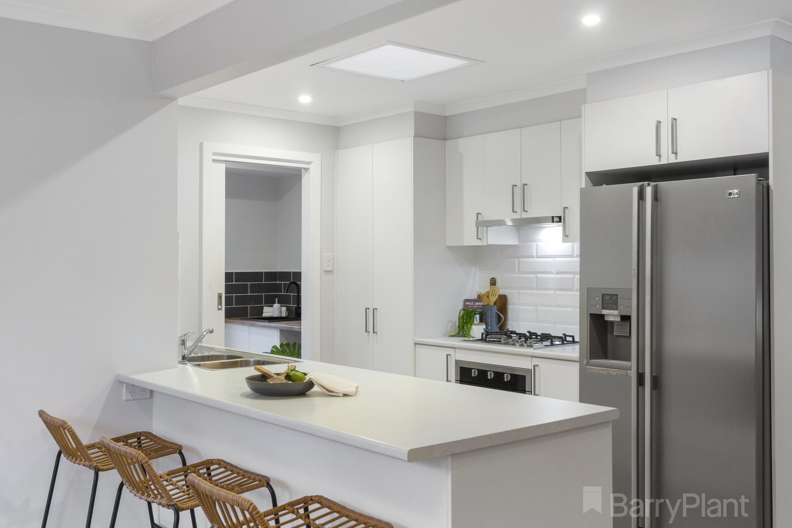 33 Illawara Crescent, Bayswater North, VIC 3153, Bayswater North - Thumbnail 2