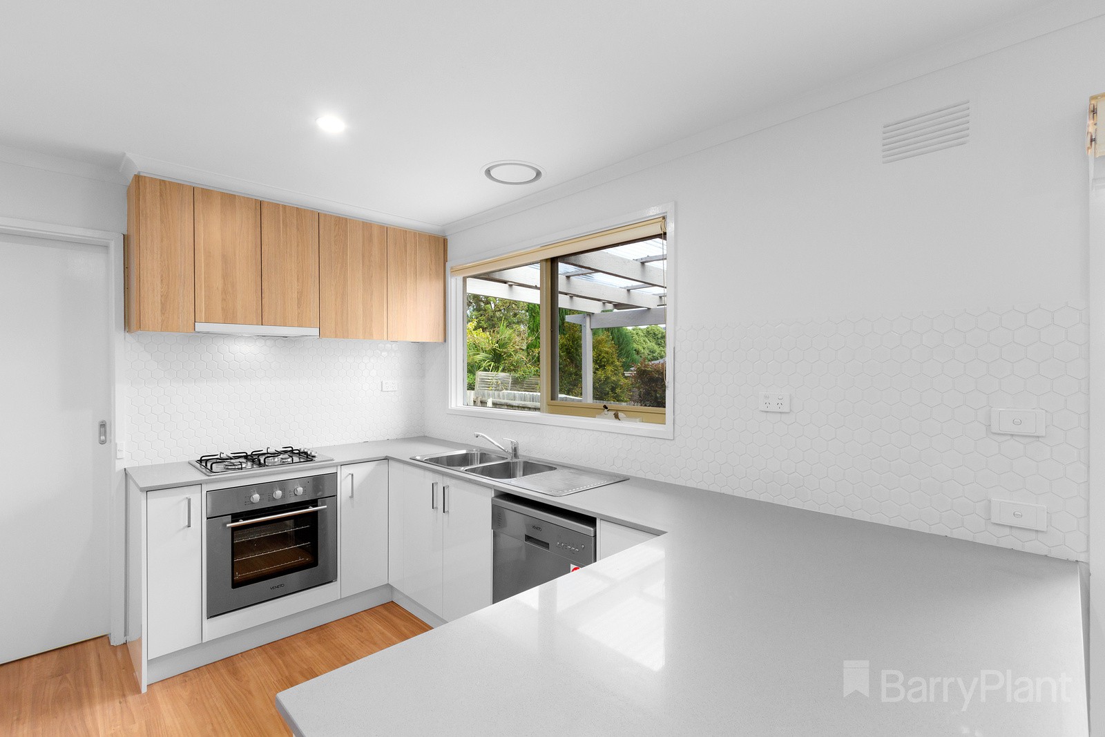 33 Jennings Road, Bayswater North, VIC 3153, Bayswater North - Thumbnail 4
