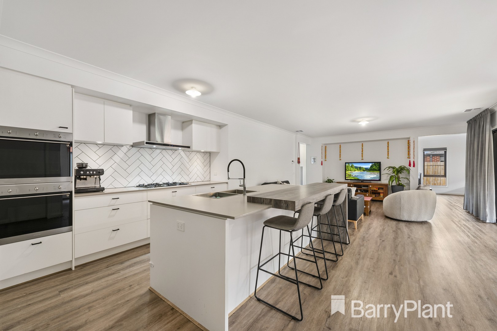 33 Juliete Street, Strathtulloh, VIC 3338, Strathtulloh - Thumbnail 7
