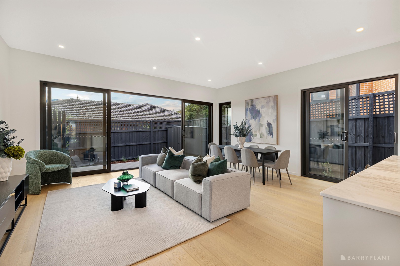 33 Kenneth Street, Bulleen, VIC 3105, Bulleen - Thumbnail 3