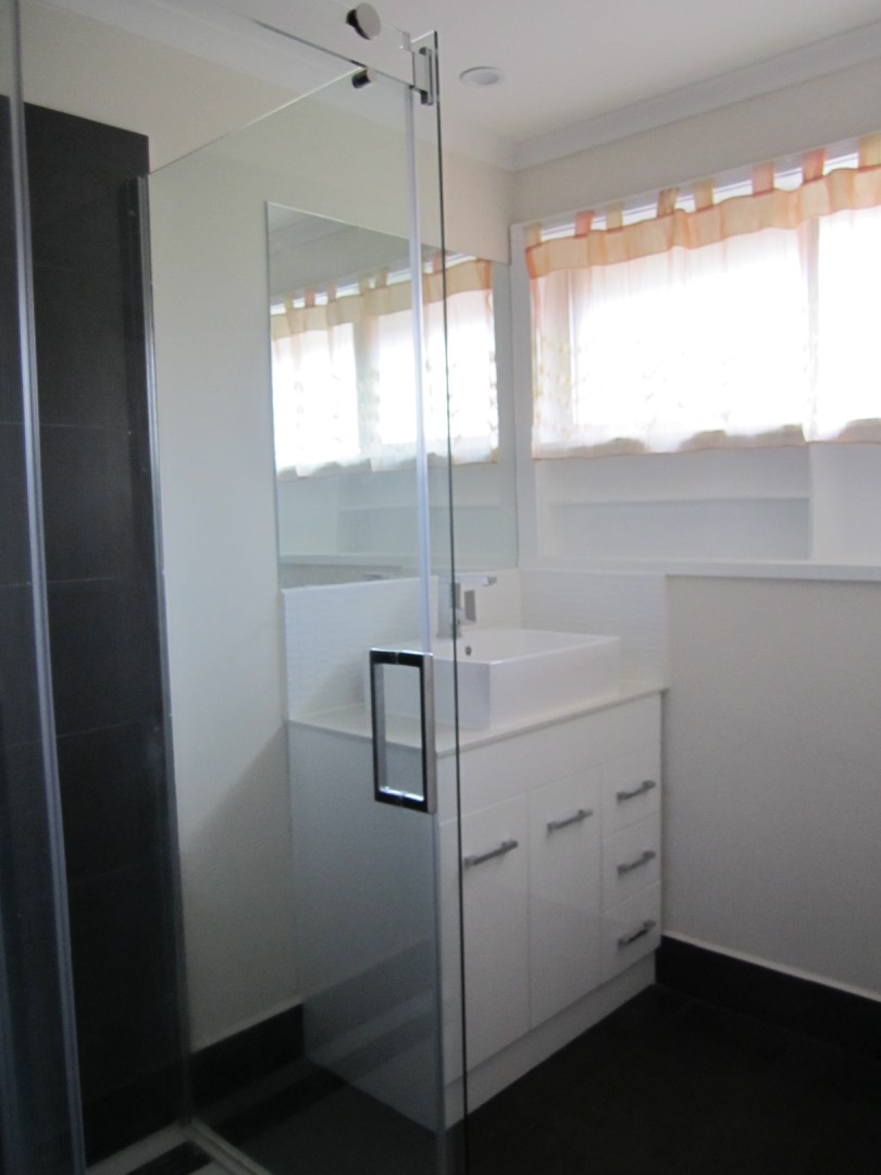 33 Kiely Avenue, Werribee, VIC 3030, Werribee - Thumbnail 6