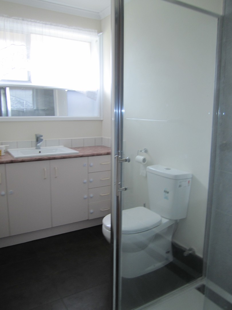 33 Kiely Avenue, Werribee, VIC 3030, Werribee - Thumbnail 8