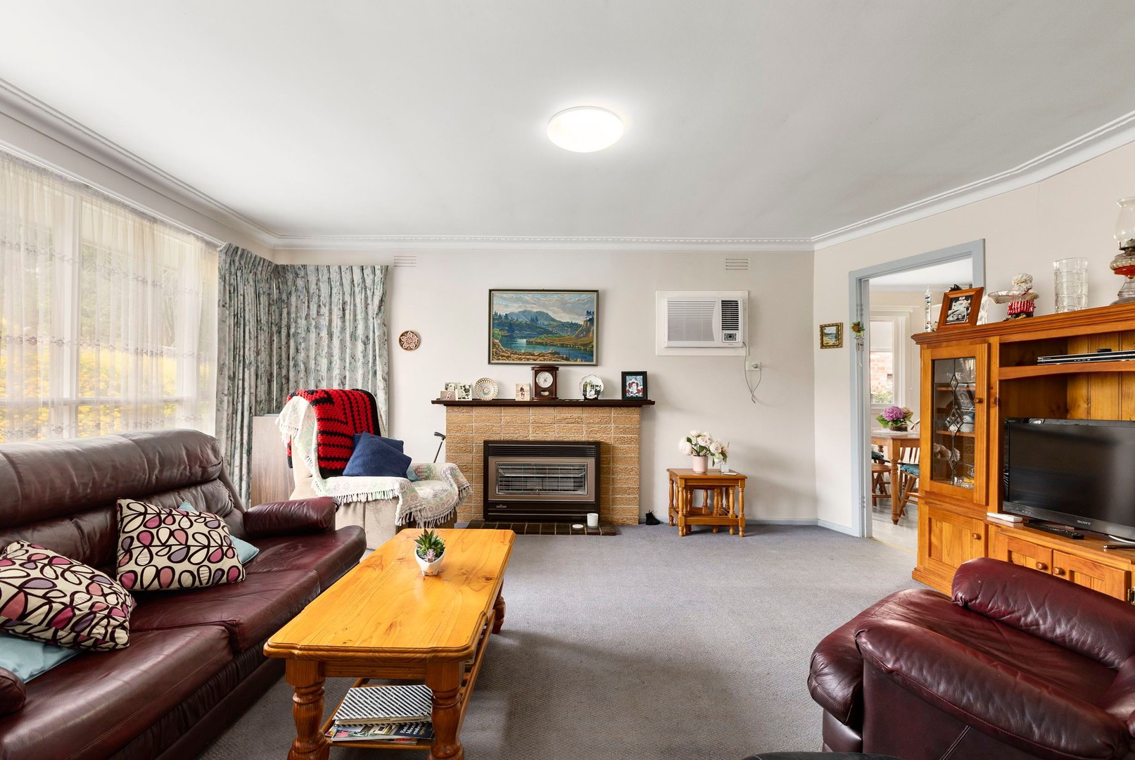 33 Kingsley Road, Airport West, VIC 3042 - Thumbnail 2 - 23/02/2022