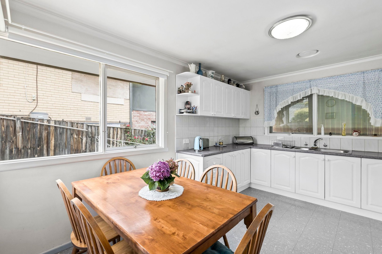 33 Kingsley Road, Airport West, VIC 3042, Airport West - Thumbnail 4