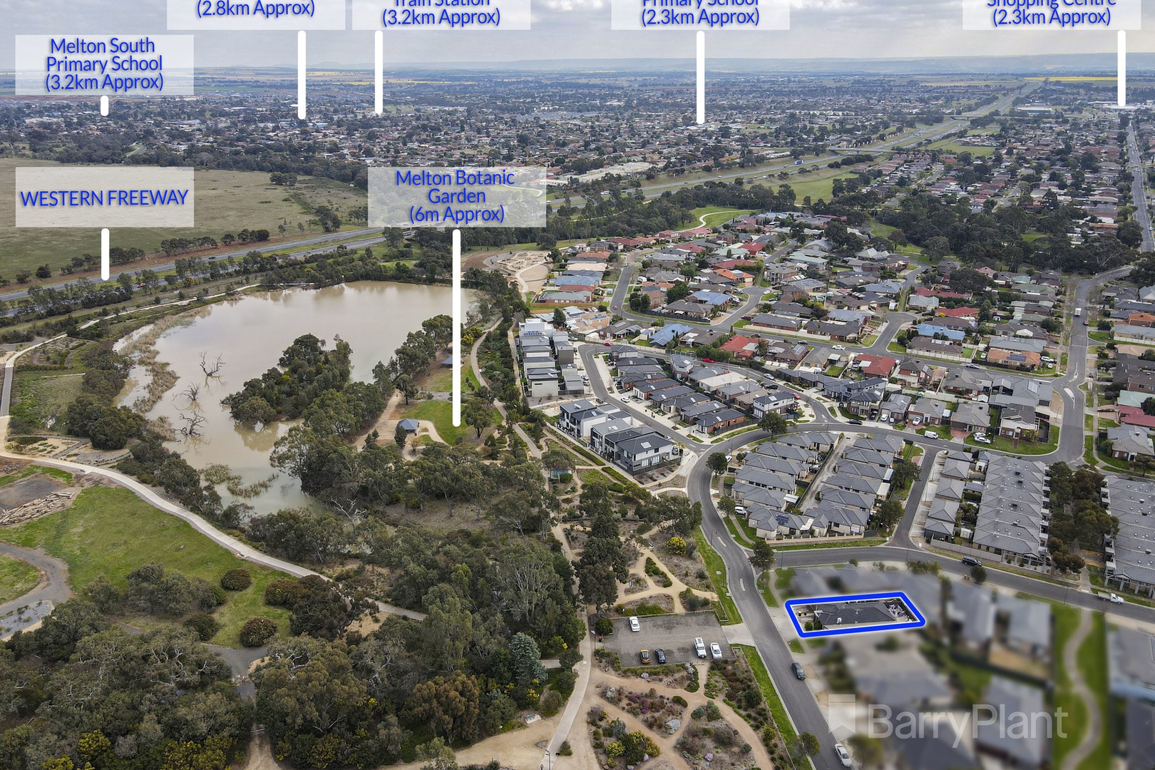 33 Lakewood Boulevard, Melton, VIC 3337, Melton - Thumbnail 2
