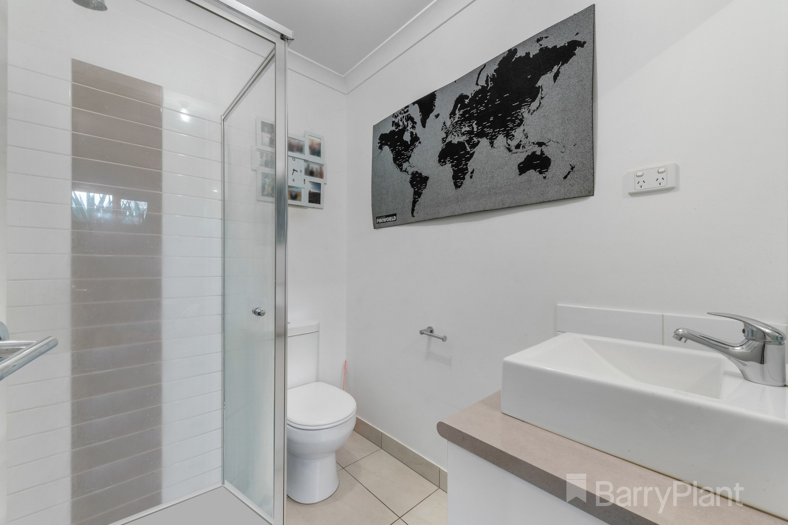 33 Lakewood Boulevard, Melton, VIC 3337, Melton - Thumbnail 4