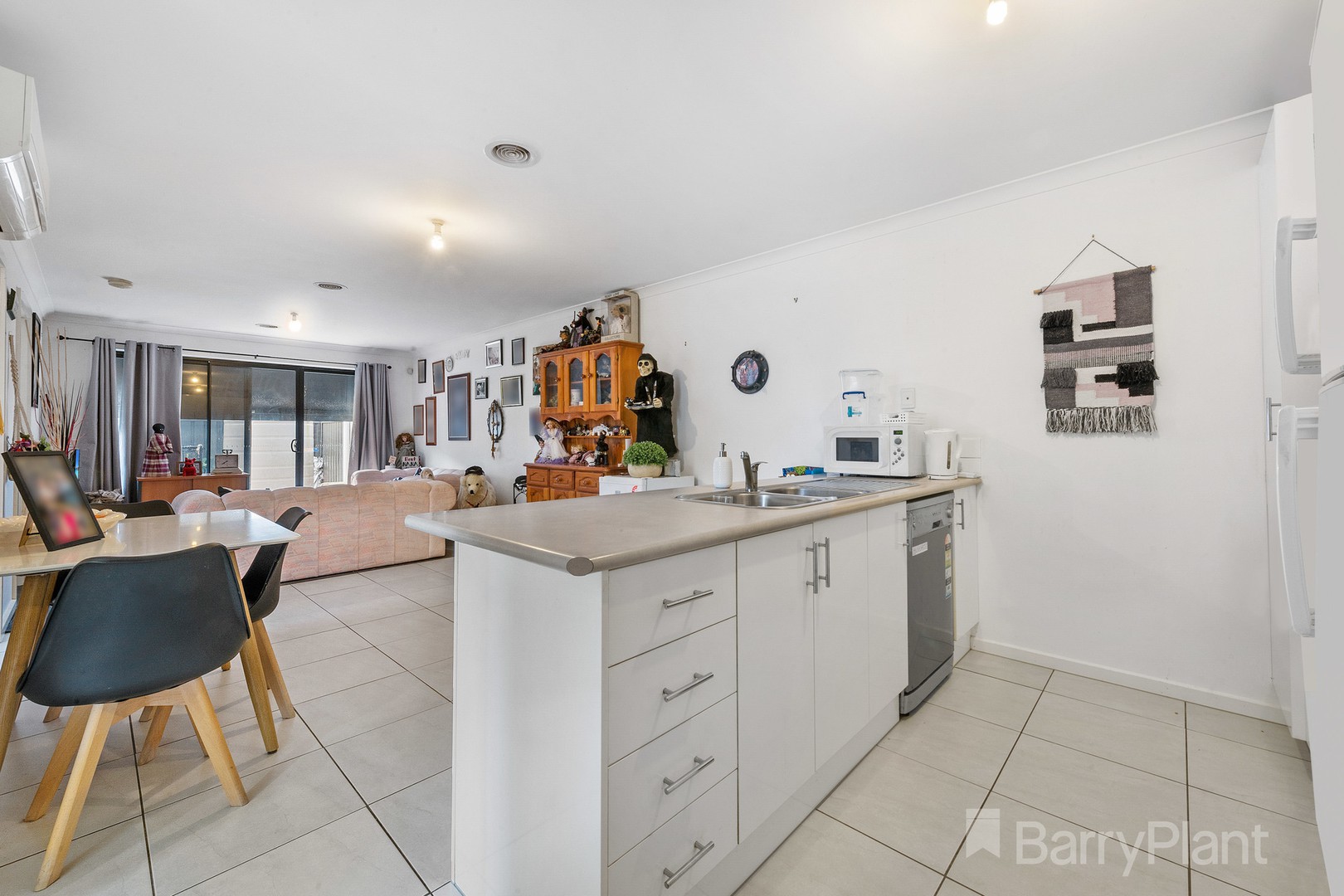 33 Lakewood Boulevard, Melton, VIC 3337, Melton - Thumbnail 7