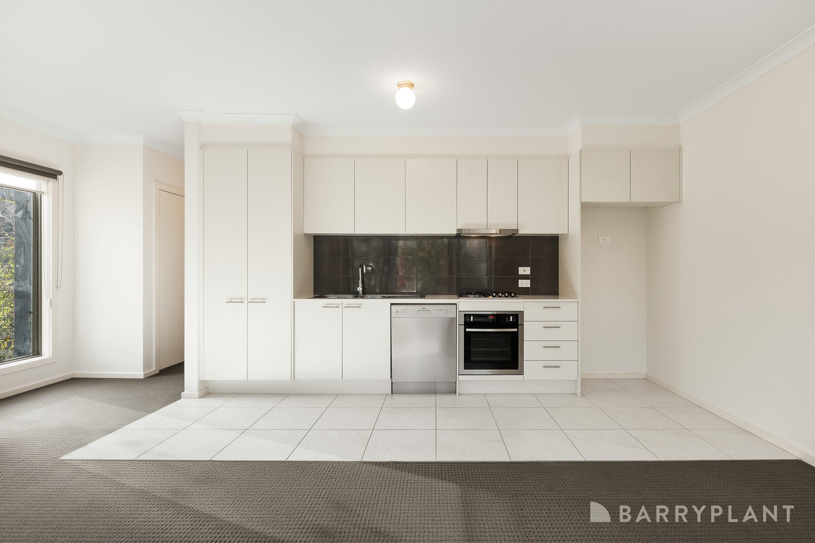 33 Lithgow Way, Mooroolbark, VIC 3138, Mooroolbark - Thumbnail 3