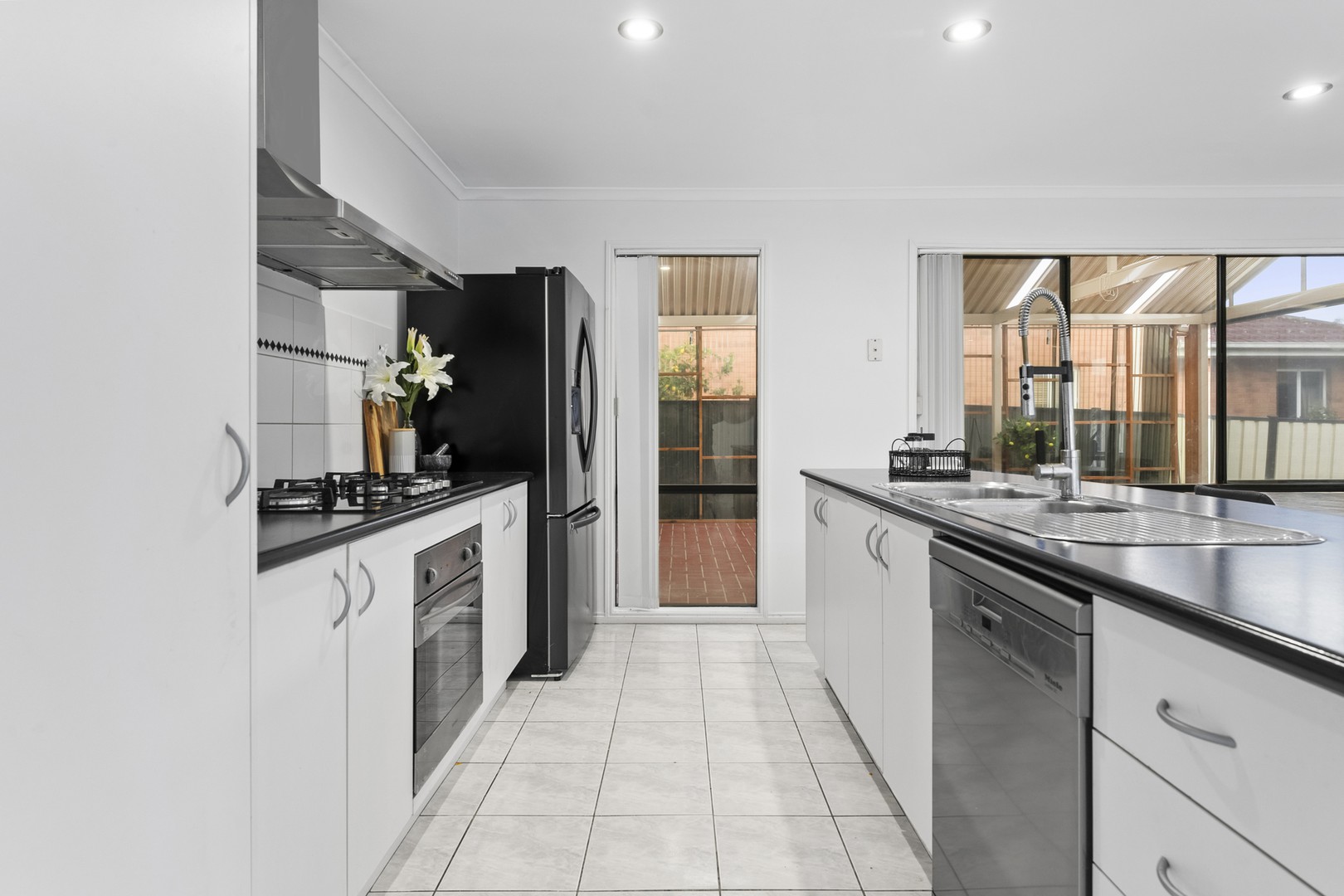 33 Loddon Drive, Taylors Hill, VIC 3037, Taylors Hill - Thumbnail 4