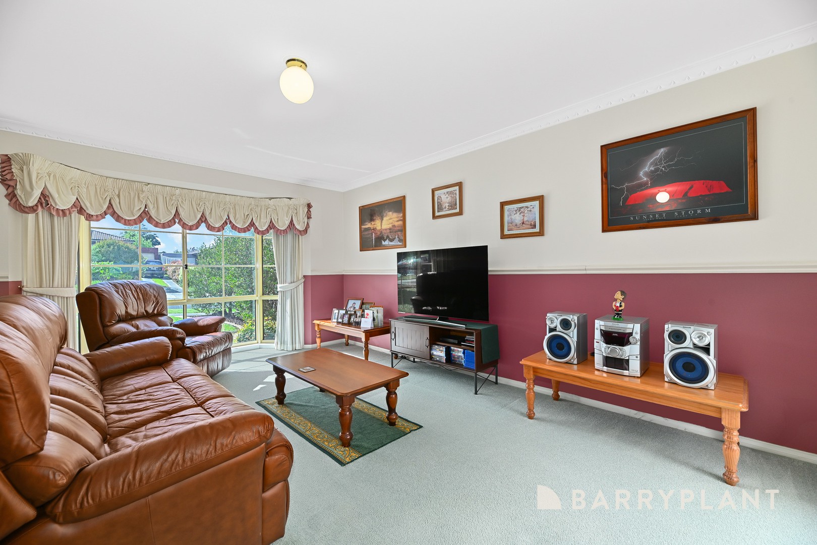 33 Lodge Crescent, Berwick, VIC 3806 - Thumbnail 2 - 14/10/2025