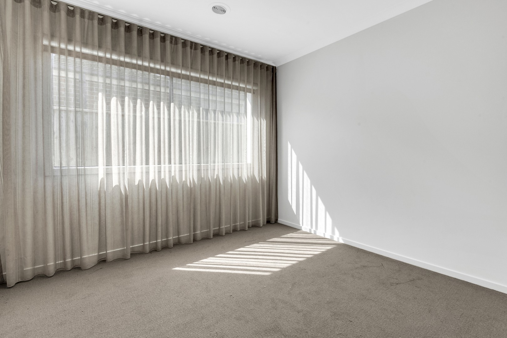 33 Mackenzie Drive, Wollert, VIC 3750, Wollert - Thumbnail 6