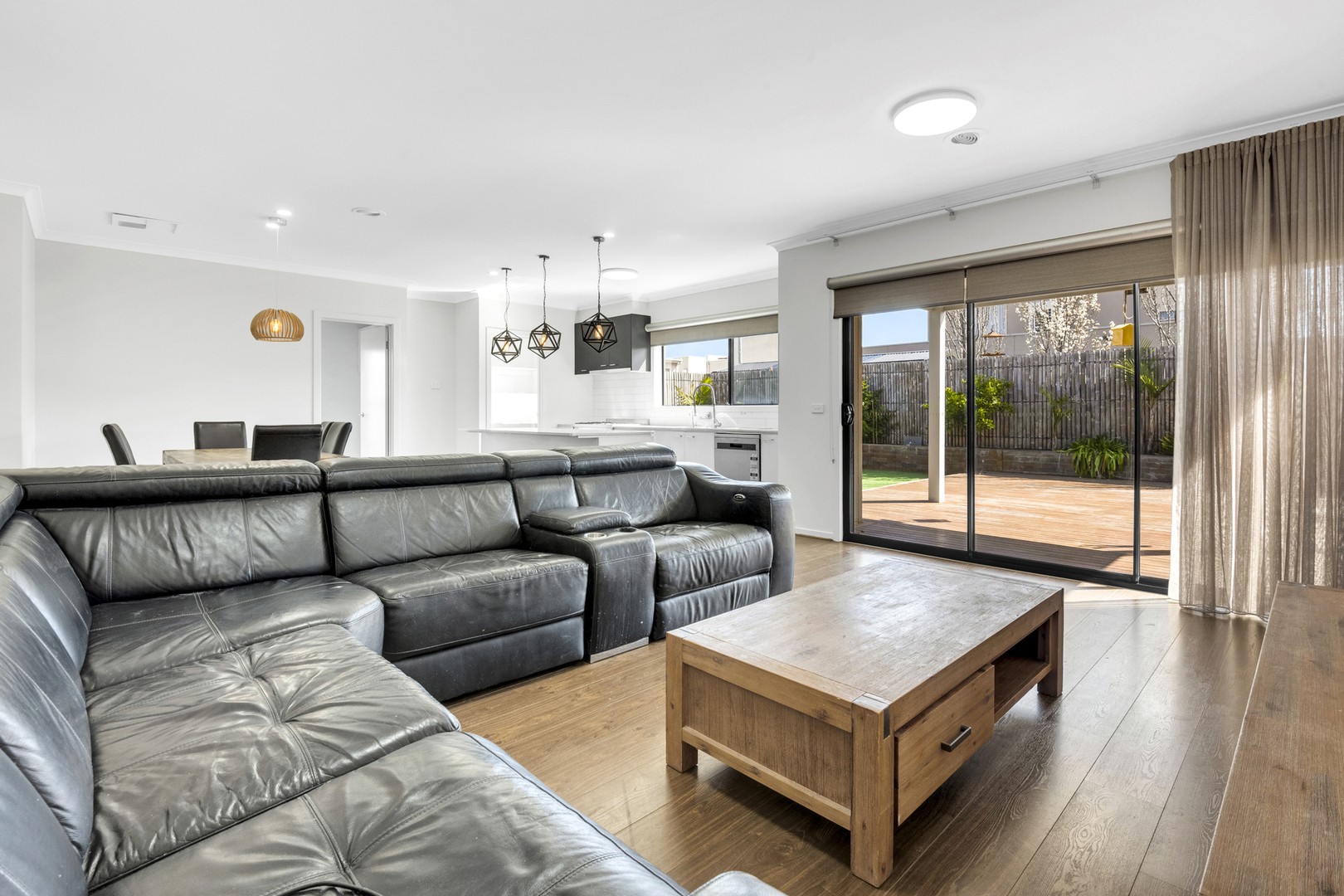 33 Mackenzie Drive, Wollert, VIC 3750, Wollert - Thumbnail 7