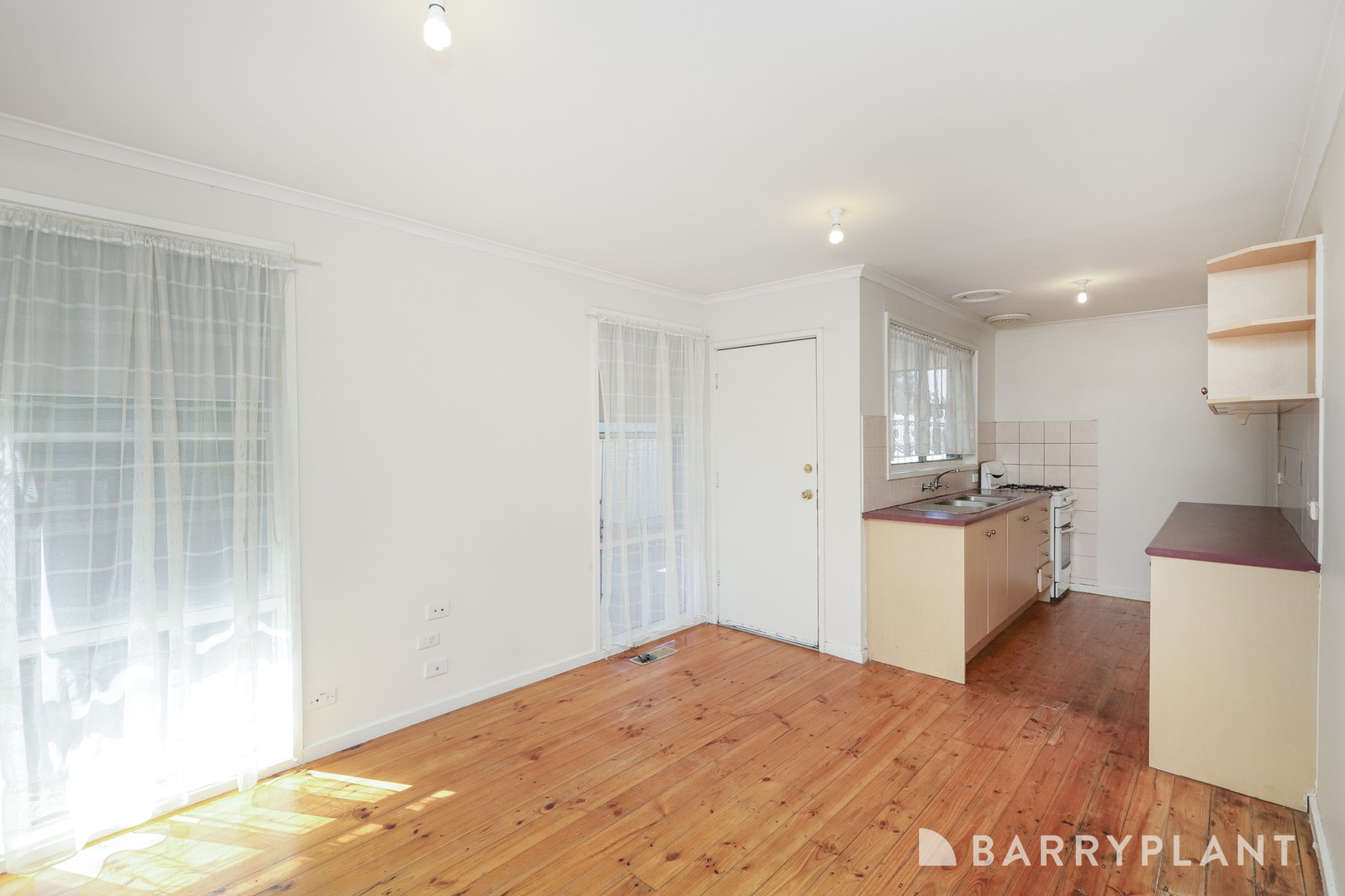 33 McCoubrie Street, Sunshine West, VIC 3020, Sunshine West - Thumbnail 5