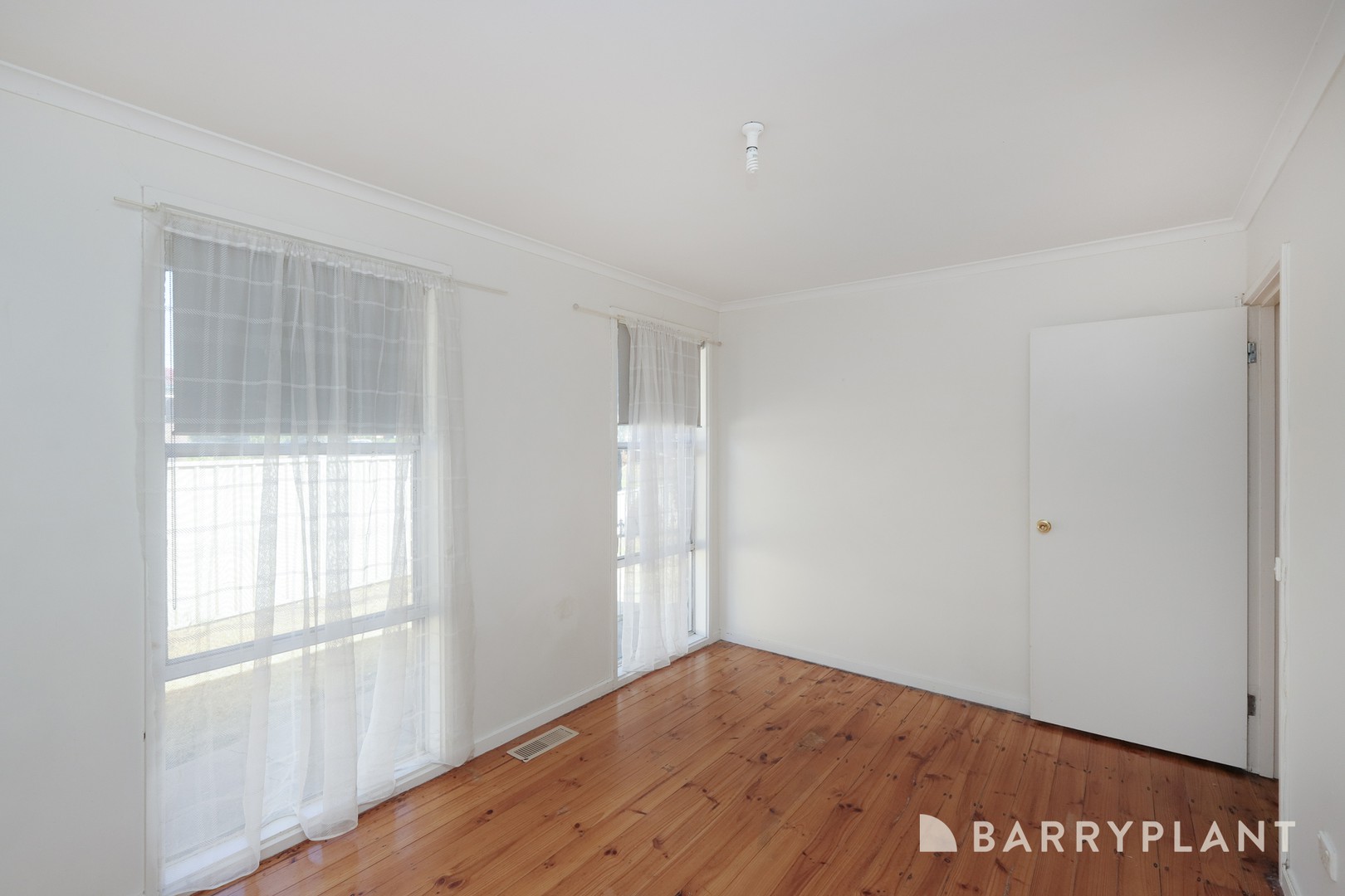 33 McCoubrie Street, Sunshine West, VIC 3020, Sunshine West - Thumbnail 8