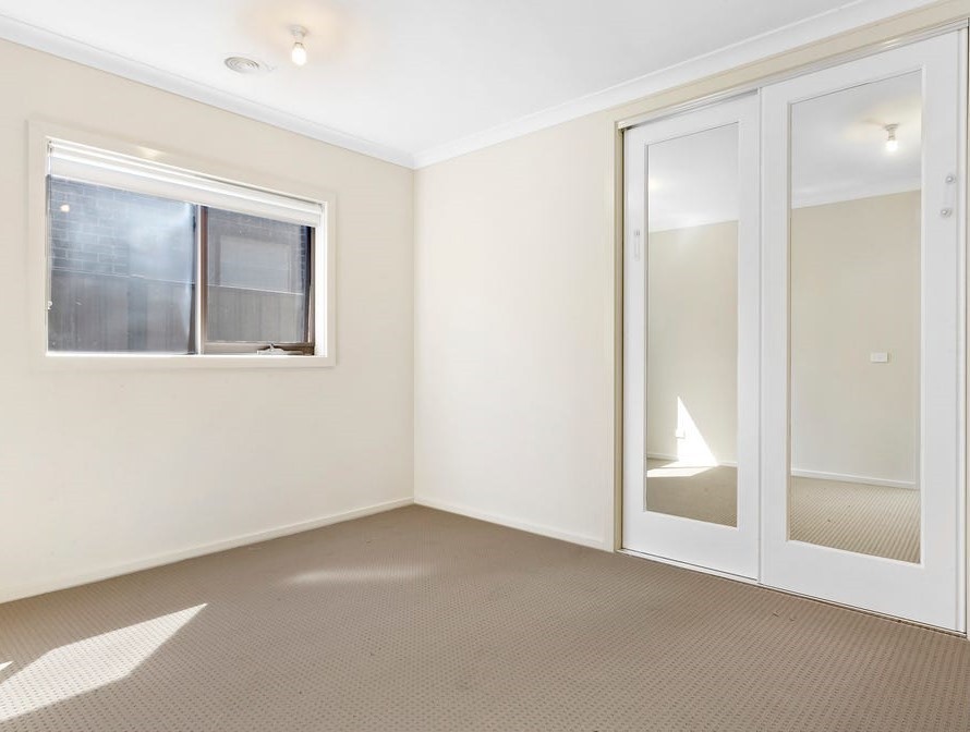 33 Millicent Drive, Craigieburn, VIC 3064, Craigieburn - Thumbnail 8