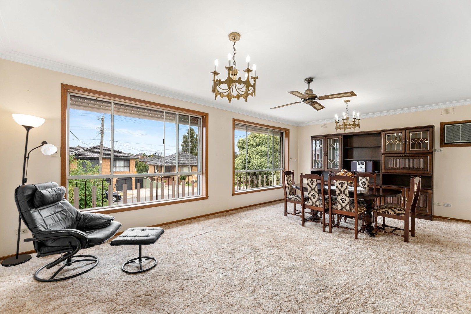 33 Montpellier Drive, Avondale Heights, VIC 3034, Avondale Heights - Thumbnail 2