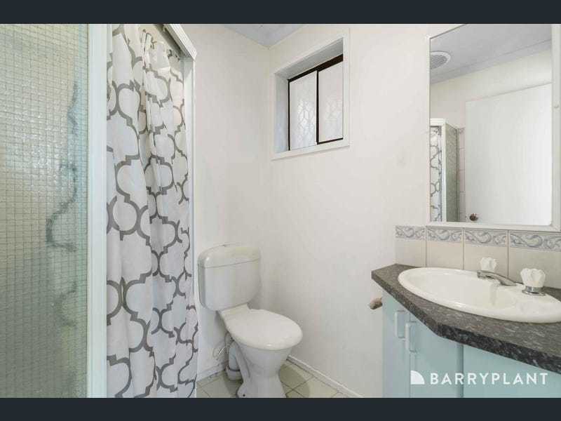 33 Moonstone Circuit, St Albans, VIC 3021, St Albans - Thumbnail 4