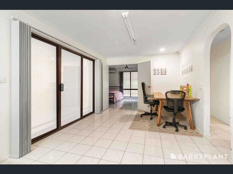 33 Moonstone Circuit, St Albans, VIC 3021, St Albans - Thumbnail 6