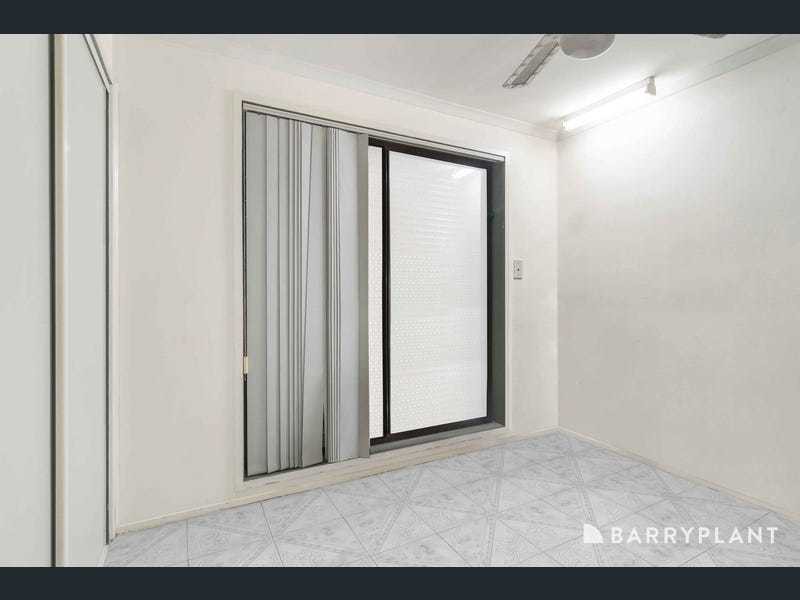 33 Moonstone Circuit, St Albans, VIC 3021, St Albans - Thumbnail 8