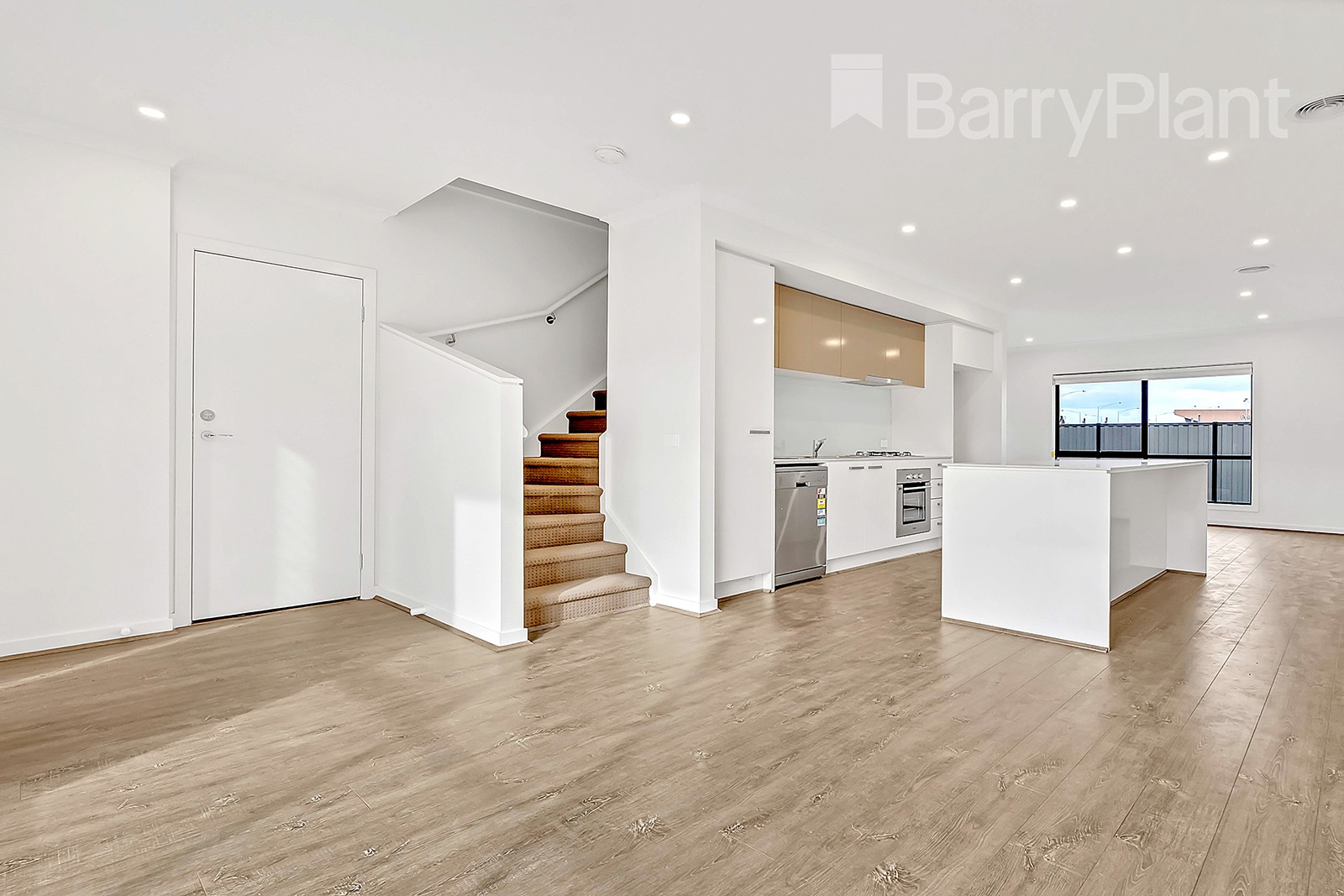 33 Nautical Crescent, Craigieburn, VIC 3064, Craigieburn - Thumbnail 3