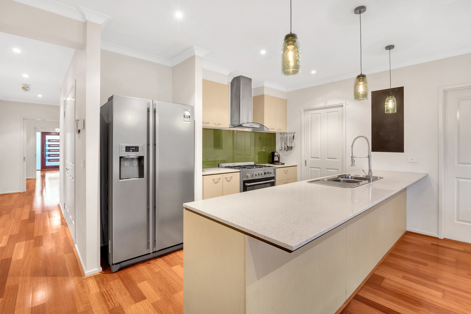 33 Oakgrove DriveCraigieburn, VIC 3064, Craigieburn - Thumbnail 3