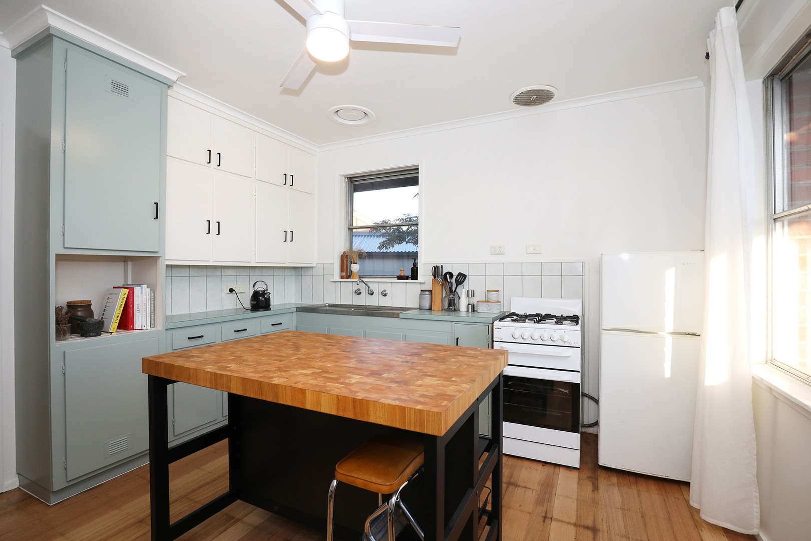 33 Olney Avenue, Thomson, VIC 3219 - Thumbnail 1 - 29/09/2026