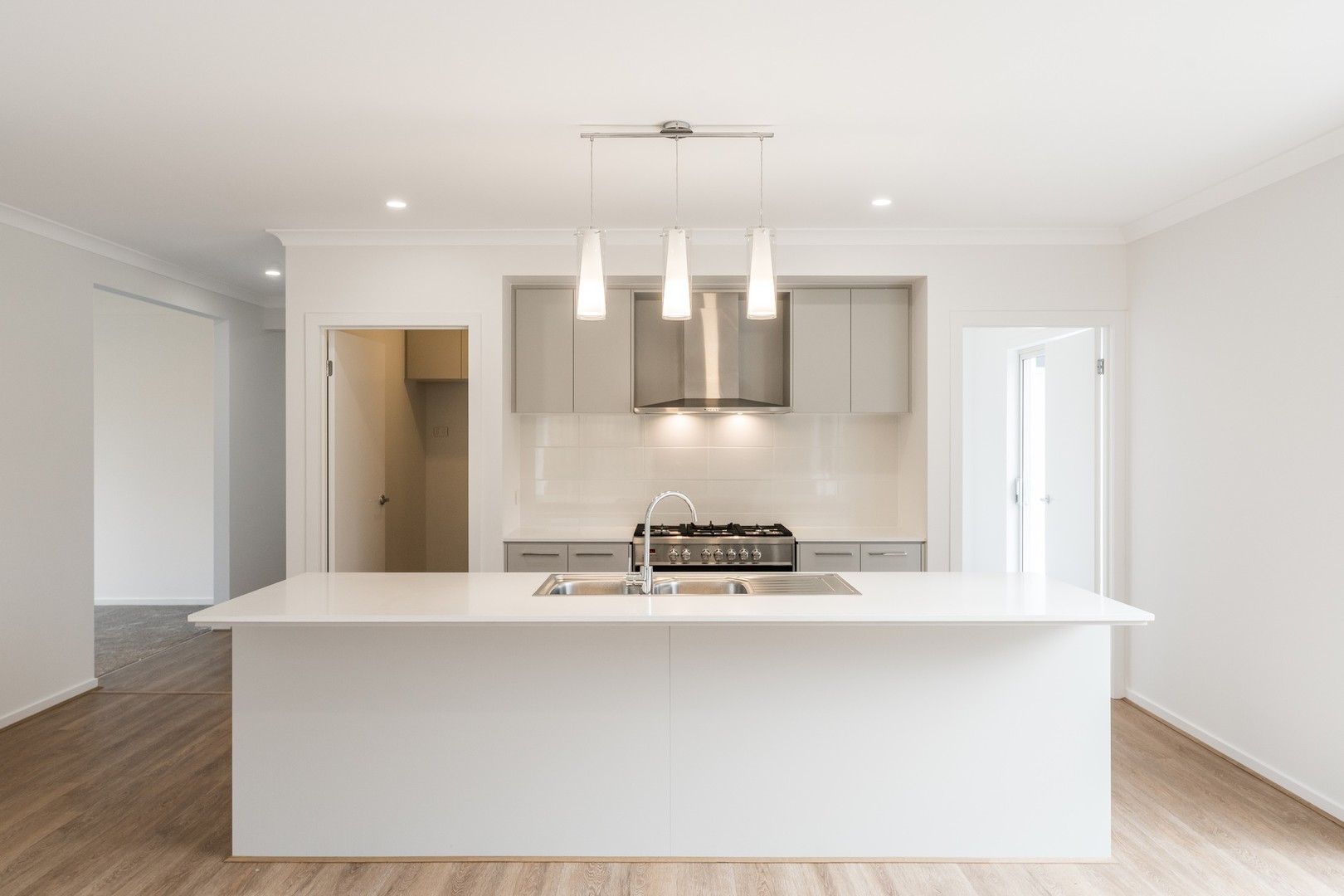 33 Panabeh Place, Grovedale, VIC 3216, Grovedale - Thumbnail 2