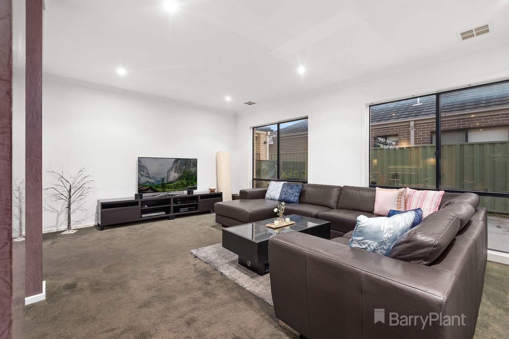 33 Park Orchard Drive, Pakenham, VIC 3810, Pakenham - Thumbnail 8